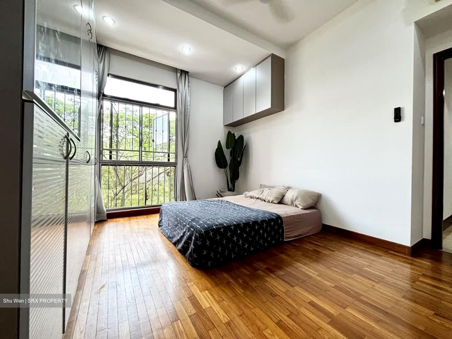 Seletaris (D27), Condominium #556464501